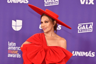 Thalía desfila en los Latin American Music Awards