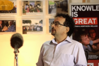 Jon Benjamin. Foto: GOV UK.