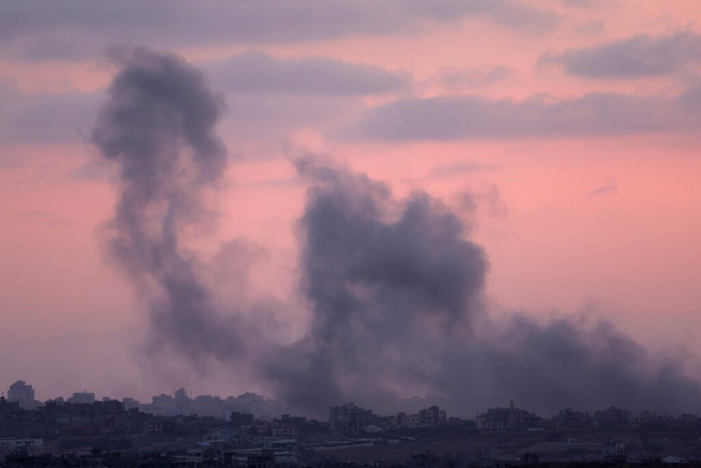 Guerra Israel. Foto de EFE/ EPA/ ATEF SAFADI.