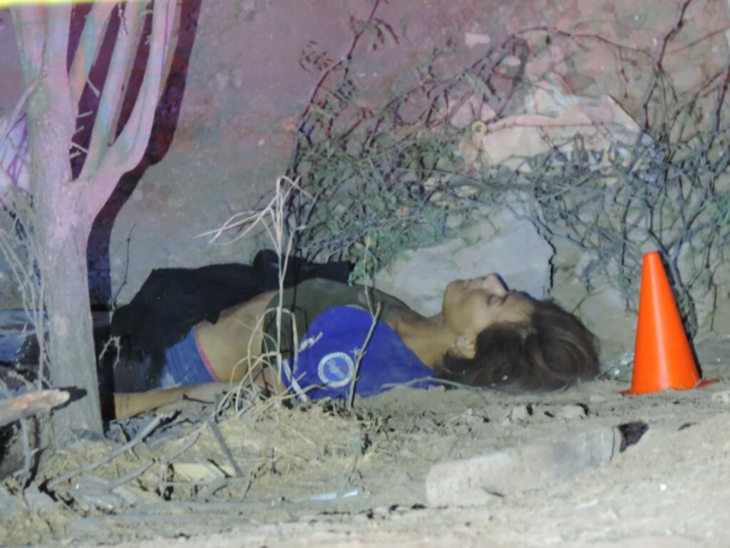 En el municipio de Jesús María, una mujer fue asesinada de una puñalada en el abdomen. Se desconoce quién o quiénes son los responsables del feminicidio y los motivos. Foto: Especial.