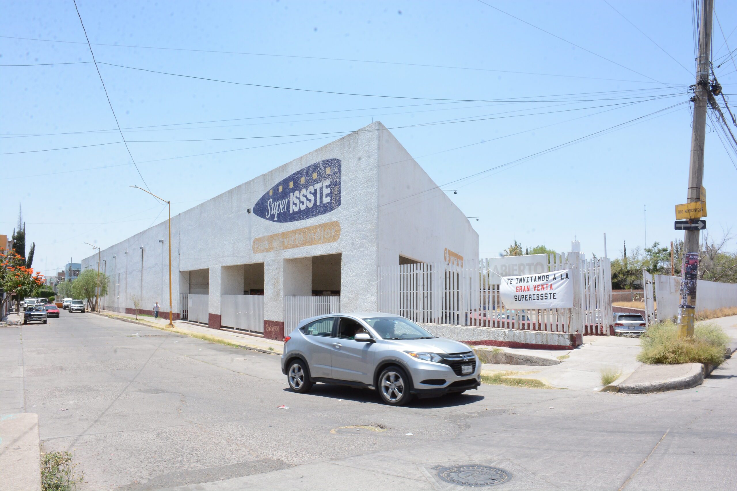 Tienda super ISSSTE 2 scaled