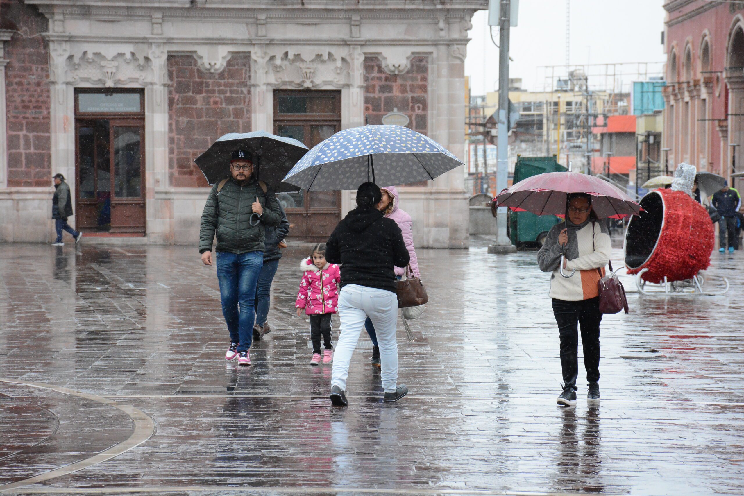 VIENEN LA LLUVIA 01 scaled