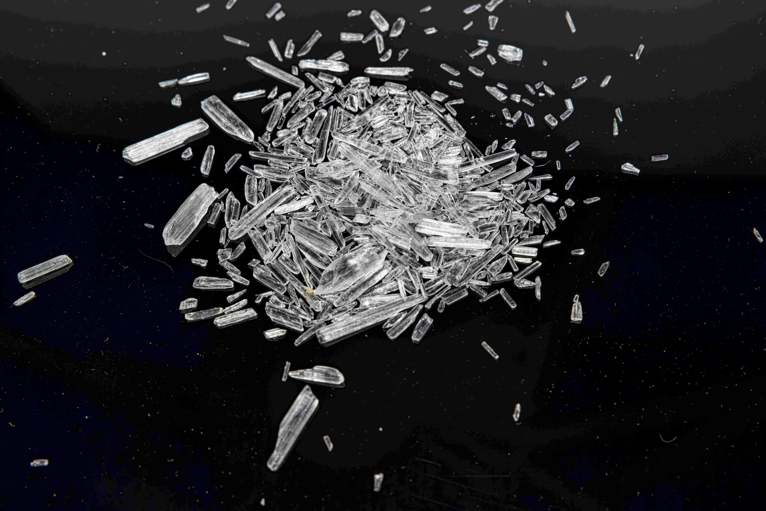 Imagen ilustrativa de la droga deniminada "Crystal". Foto de Loren Biser / Unsplash.