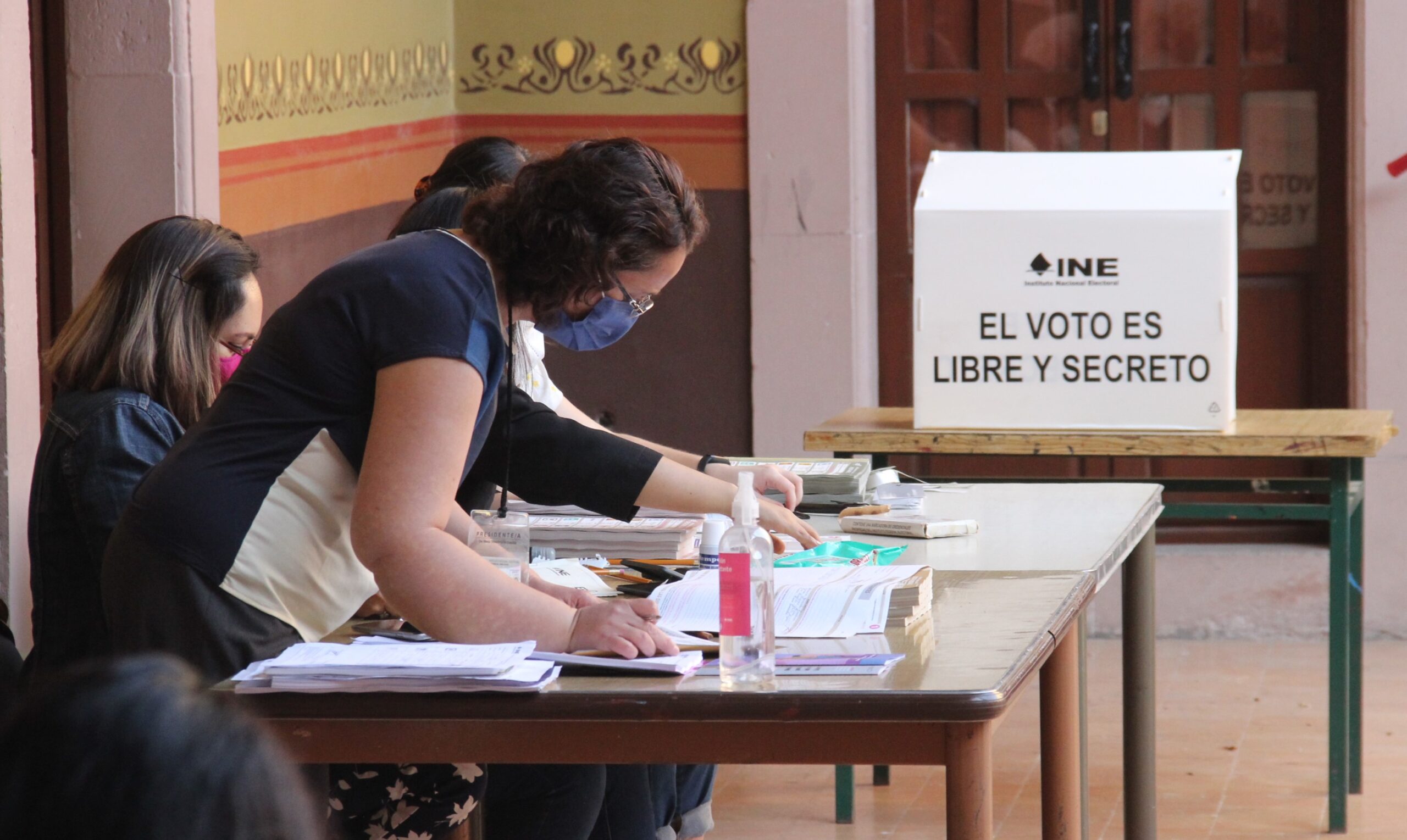ELECCIONES 00 scaled
