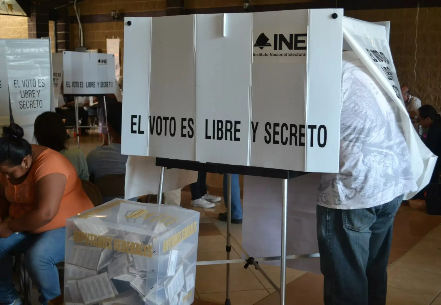REPORTAJE ELECCIONES 01