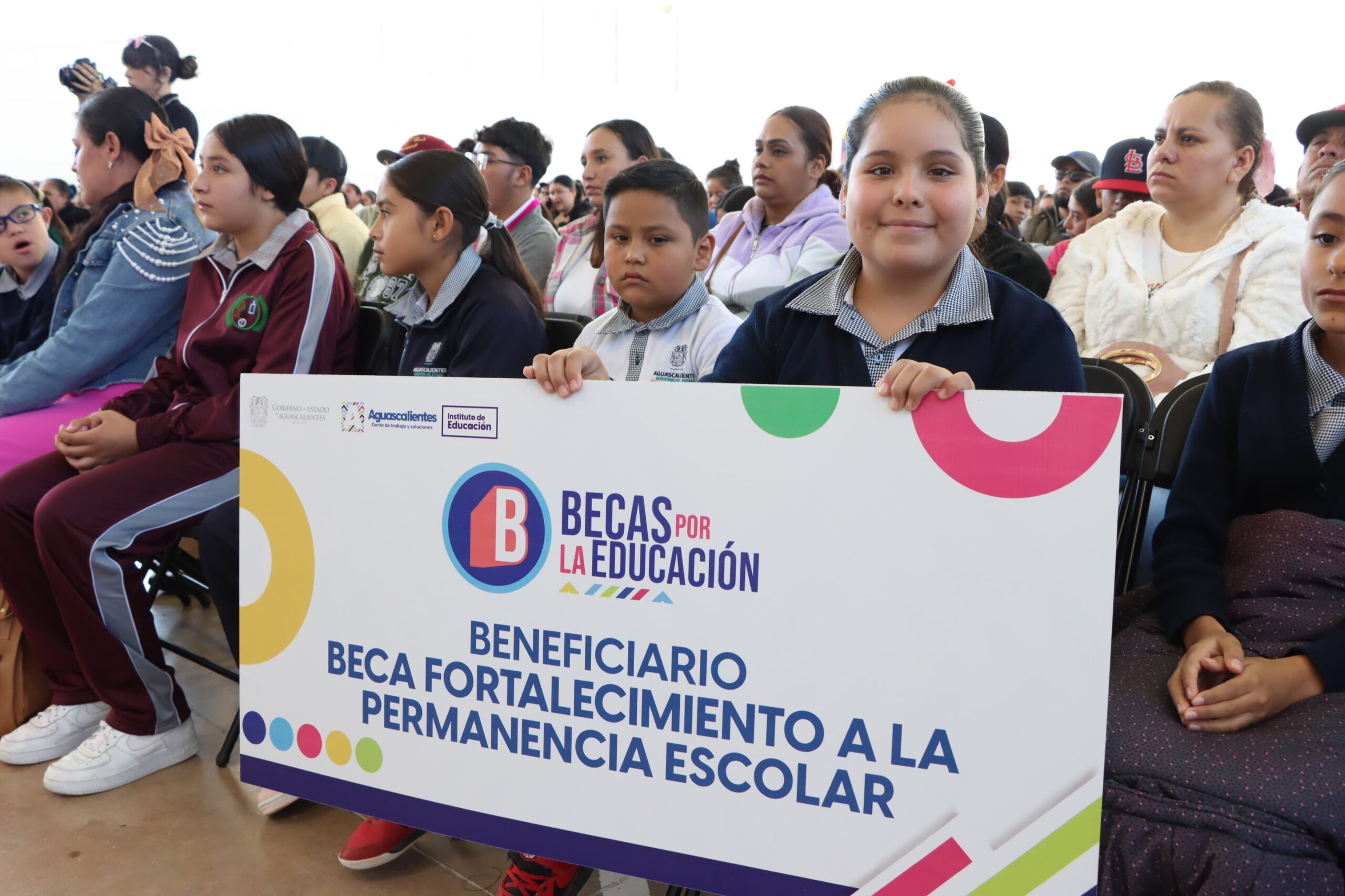 TERE BECAS COLOR 3 scaled