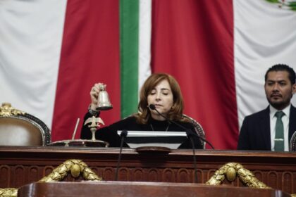 Sesión del Congreso de Ciudad de México sobre la Ley "Paola Buenrostro". Foto: Congreso CDMX.