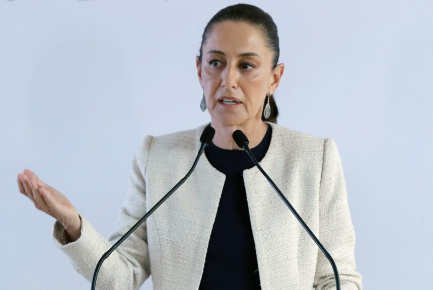 La presidenta electa de México, Claudia Sheinbaum, durante una rueda de prensa. Foto de EFE/ Mario Guzmán.