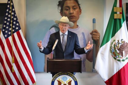 Ken Salazar Embajador Estados Unidos en Mexico