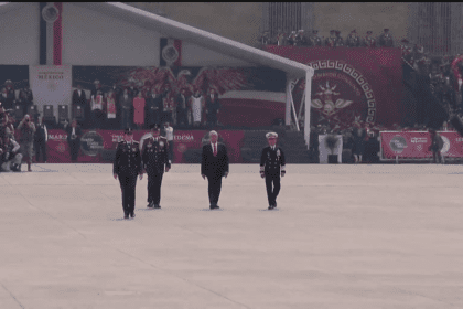 Desfile Civico Militar en la Ciudad de Mexico