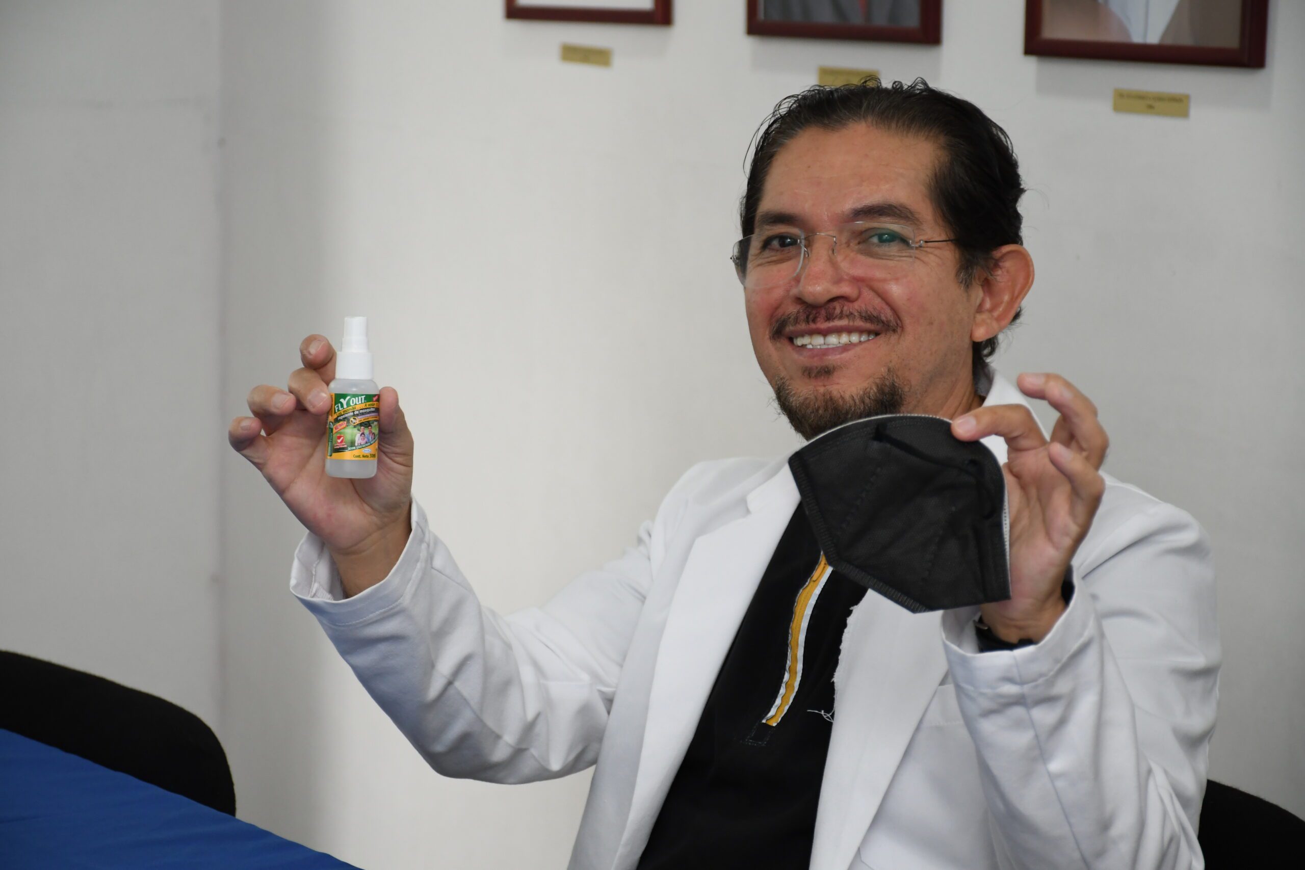 LRM Francisco Marquez VACUNAS scaled