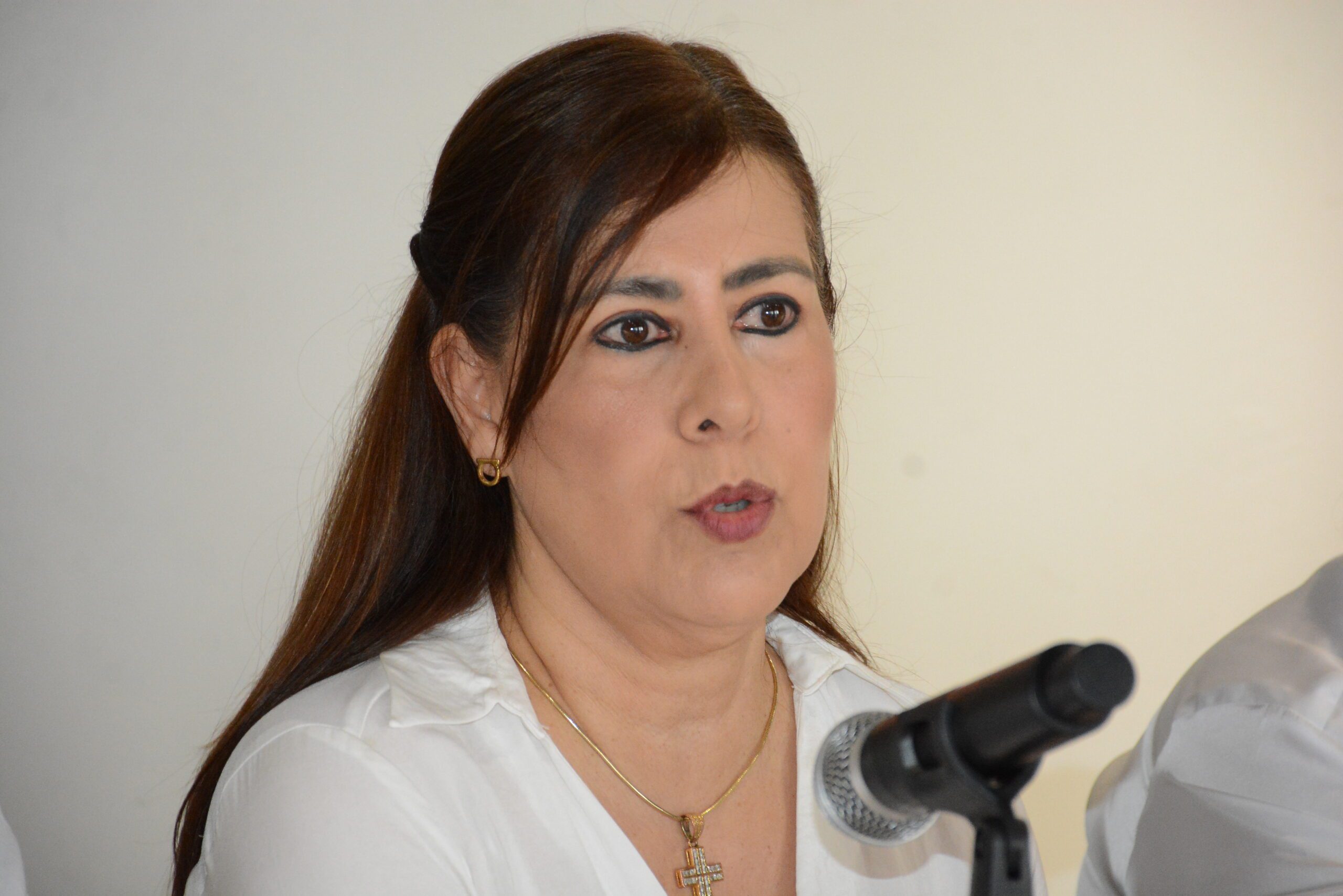 LRM Patricia Munoz EMPRESARIOS scaled