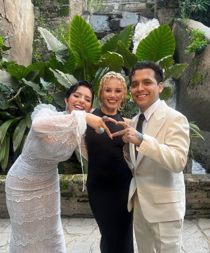monica corgan foto angela nodal boda 1