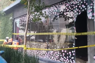 explosion en galerias insurgentes deja un muerto y dos heridos