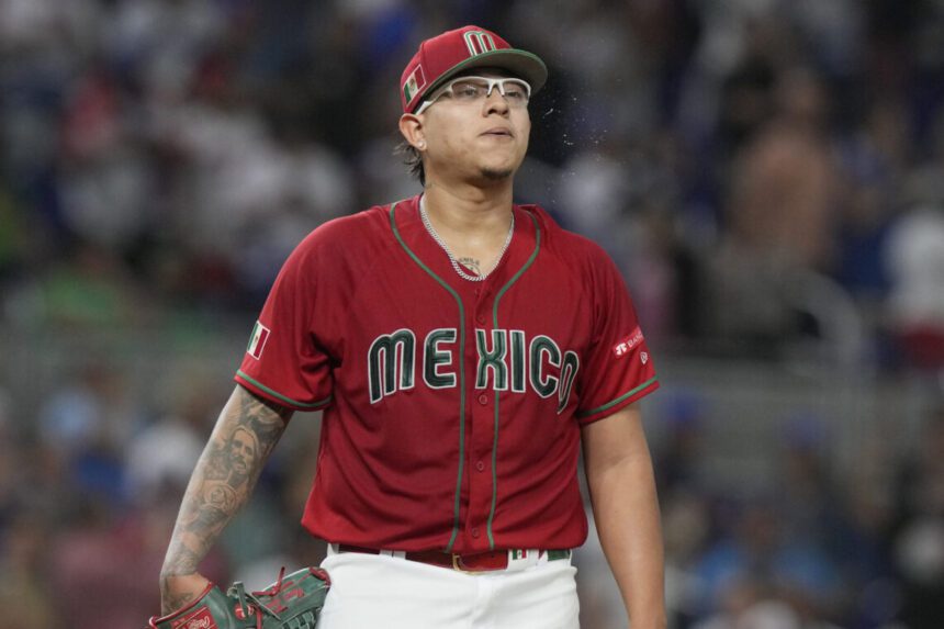 Julio Urias scaled 1 1140x760 1