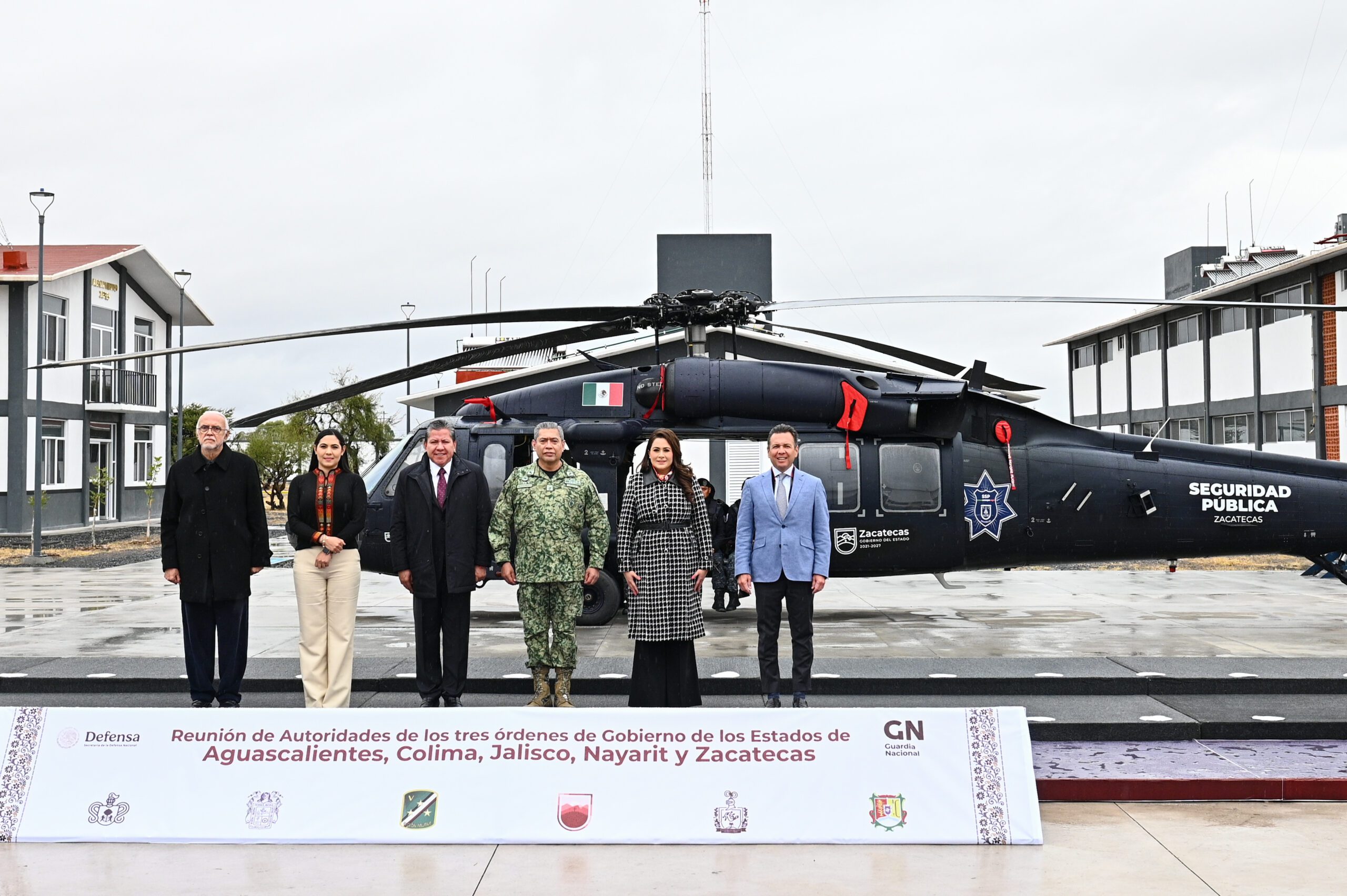 Los gobernadores de la región tras la reunión en materia de seguridad. Foto: JLMNoticias / Gobierno del Estado de Aguascalientes.