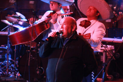 El cantante argentino Leo Dan, durante un concierto en el Palenque de Aguascalientes, el 13 de Noviembre de 2019. Foto: Alejandra Luna.