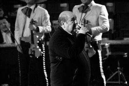 El cantante argentino Leo Dan, durante un concierto en el Palenque de Aguascalientes, el 13 de Noviembre de 2019. Foto: Alejandra Luna.