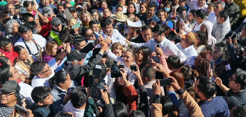 Fotografía cedida por la presidencia de México, de la presidenta de México Claudia Sheinbaum, durante una gira de trabajo en Oaxaca. Foto: JLMnoticias / EFE/ Presidencia de México.