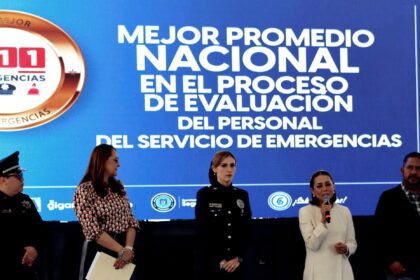 Conferencia para el fortalecimiento del programa Escuela Cibersegura