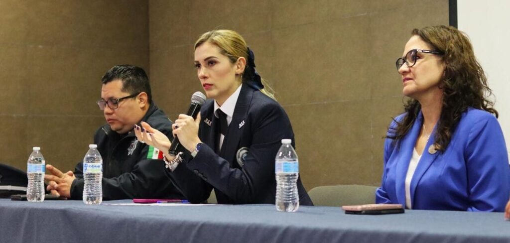 Capacitación de primeros auxilios y atención a crisis