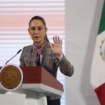 La presidenta Claudia Sheinbaum durante la mañanera del pueblo