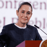 La presidenta de México, Claudia Sheinbaum. Sheinbaum advirtió que Nissan "perdería el mercado" mexicano si se va por temor a Trump. Foto: JLMNoticias / EFE/ Mario Guzmán.