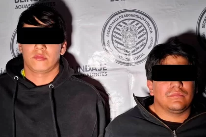 Los detenidos tras el robo de la camioneta Jeep Rubicon en Jardines de la Concepción. Foto: JLMNoticias / SSPE.