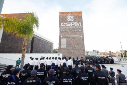 Se recordó a los o昀椀ciales de la Policía que entregaron la vida en el fatídico ‘jueves negro’, el 15 de febrero del año 2007.