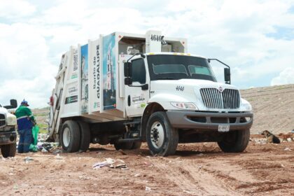 Se agradece a la ciudadanía a que los lunes deposita en los contenedores solamente materiales reciclables como plástico, vidrio, cartón y aluminio