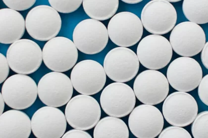 Aspirinas. Foto de JLMNoticias / Hal Gatewood / Unsplash.