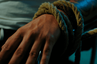 Imagen ilustrativa de una privación ilegal de la libertad. Foto de Jose P. Ortiz en Unsplash.