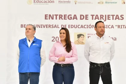 Los beneficiarios recibieron mil 900 pesos cada uno