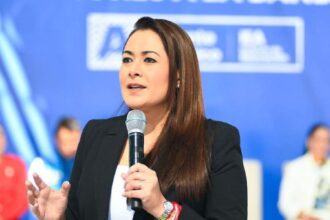 Tere Jiménez entrega obra de infraestructura educativa