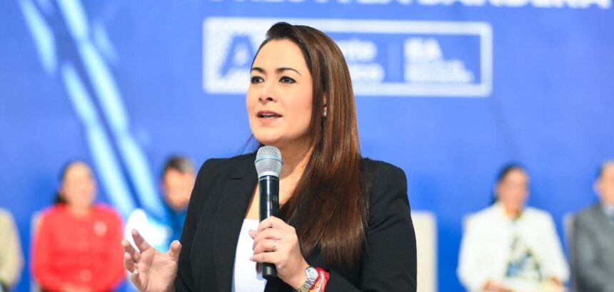 Tere Jiménez entrega obra de infraestructura educativa