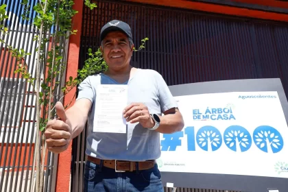José Trancoso, beneficiario del árbol número mil del programa "El Árbol de mi Casa"