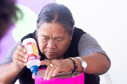 Talleres "Creando Juntas"