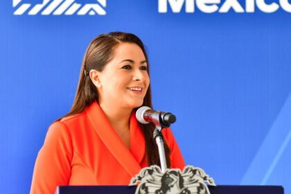 Tere Jiménez entrega nueva vialidad