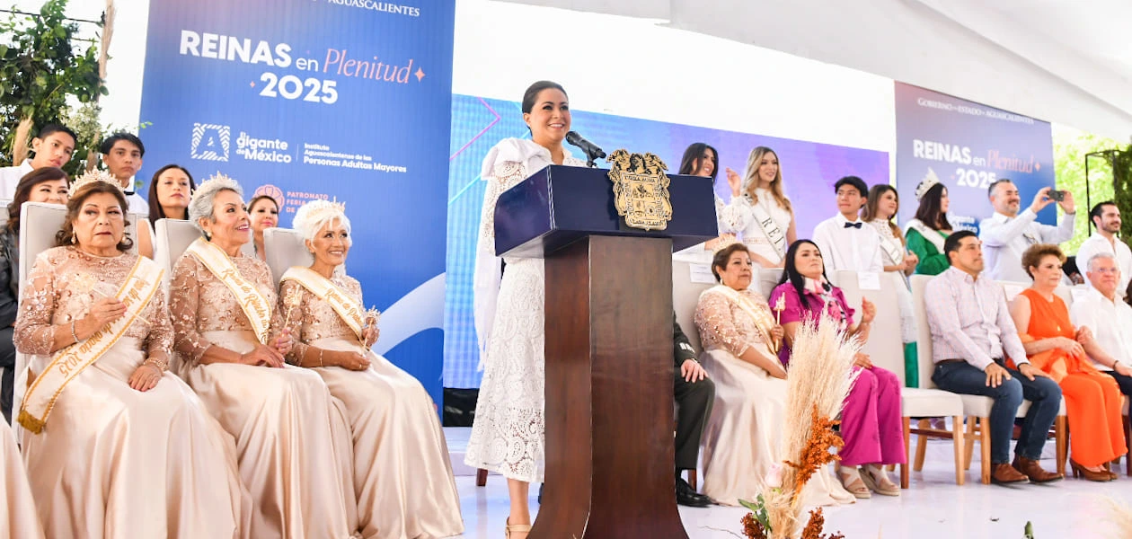 Coronación de las Reinas en Plenitud 2025