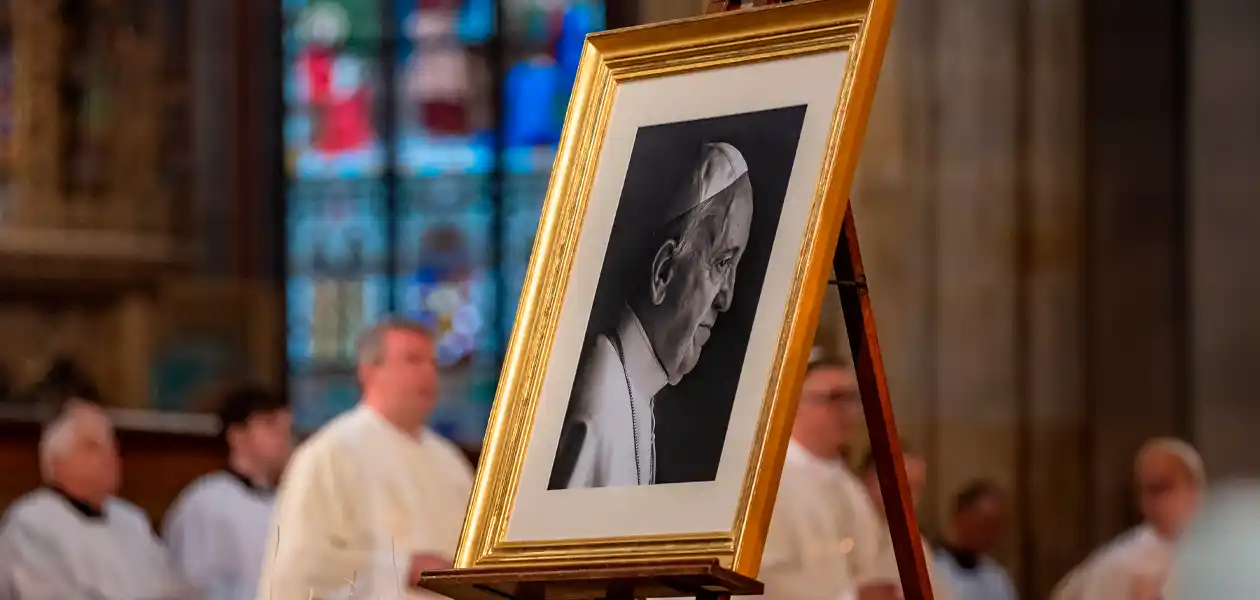 Esto dice el acta "eterna" del papa Francisco. Foto de EFE/ EPA/ MARTIN DIVISEK.