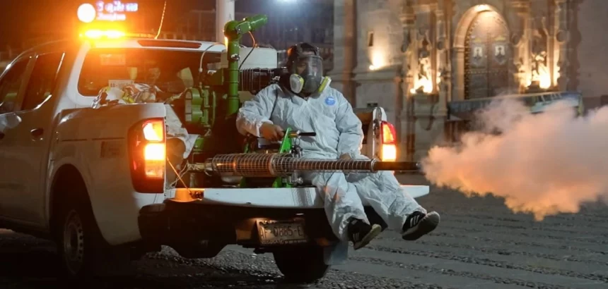 Fumigación dentro del perímetro ferial, Jardín de San Marcos