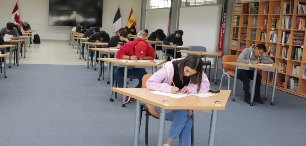 Examen de admisión de la Universidad Tecnológica El Retoño