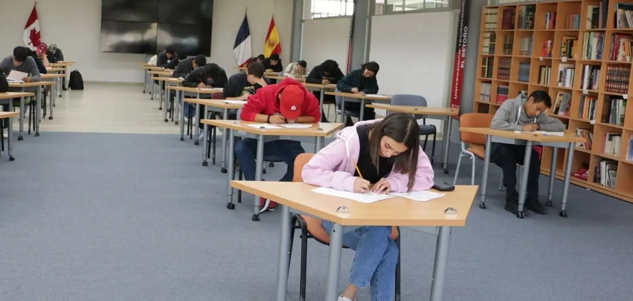 Examen de admisión de la Universidad Tecnológica El Retoño