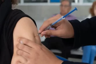 Se aplicará a niñas, niños, adolescentes, adultos mayores, embarazadas y personal de salud