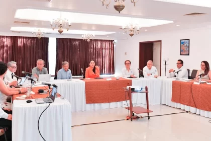 Revisan Tere Jiménez y autoridades del IMSS los avances del proyecto para dos hospitales