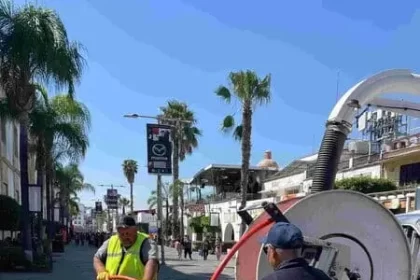 Se realizan labores de desazolve preventivo en distintos puntos del perímetro ferial