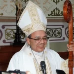 El próximo pontífice debe ser un hombre que unifique al mundo, señala el obispo