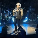 El rey de la taquilla regresó con gran éxito al palenque de la feria