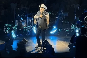 El rey de la taquilla regresó con gran éxito al palenque de la feria