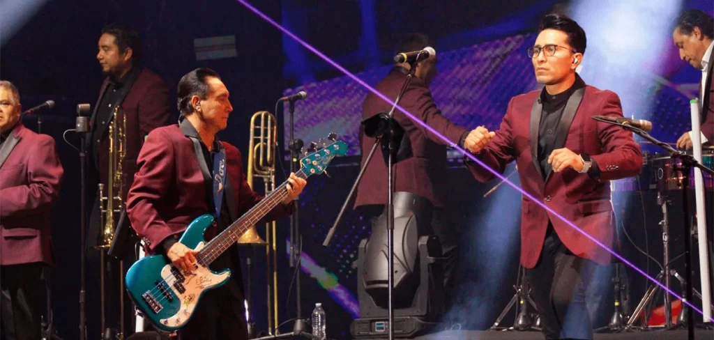 Los Angeles Azules interpretaron sus mejores exitos